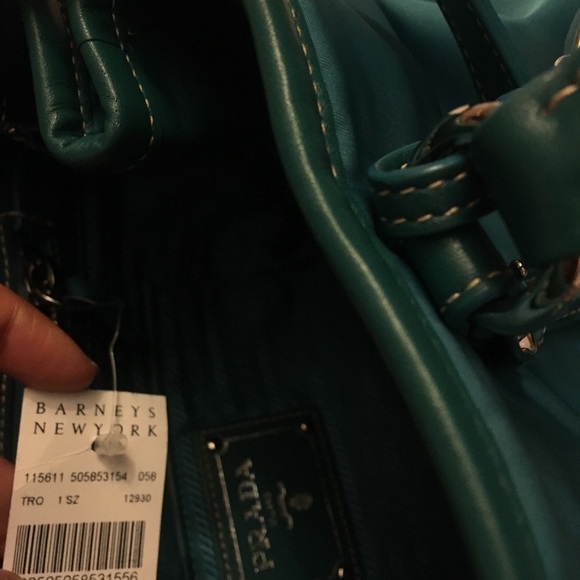 Prada used bag - Picture 3 of 6